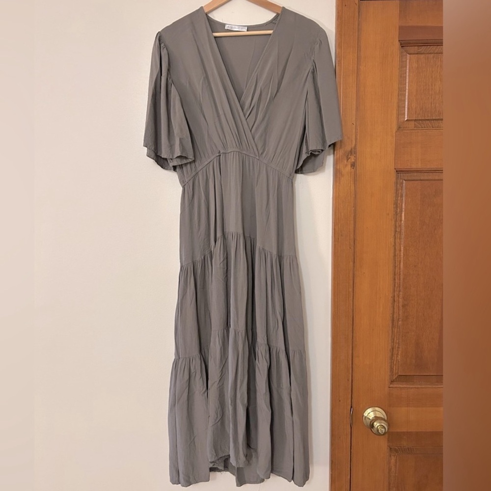 R. Vivimos Olive Green V-Neck Maxi Dress
